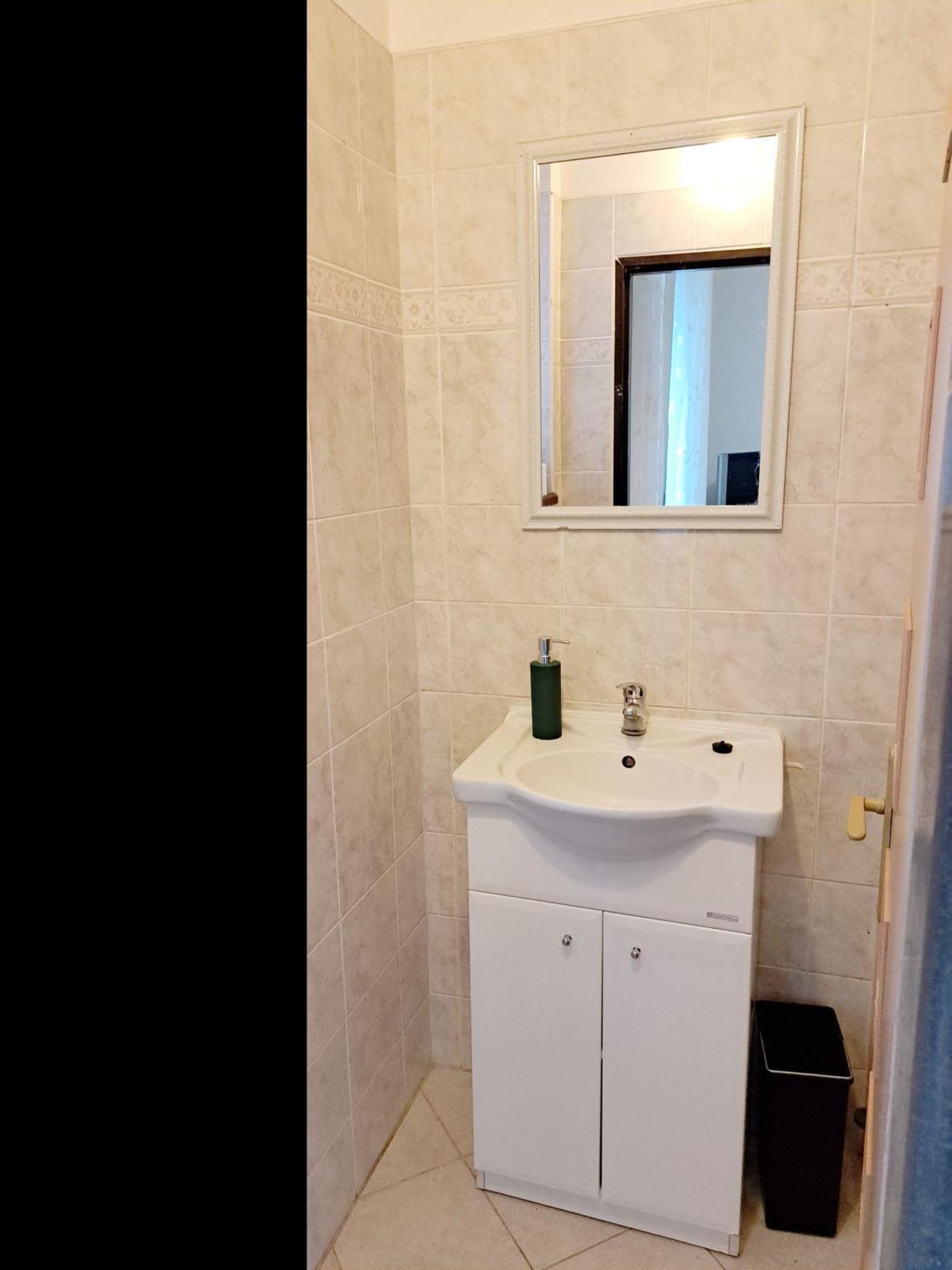 Apartments Alena - كارلوفي فاري الغرفة الصورة