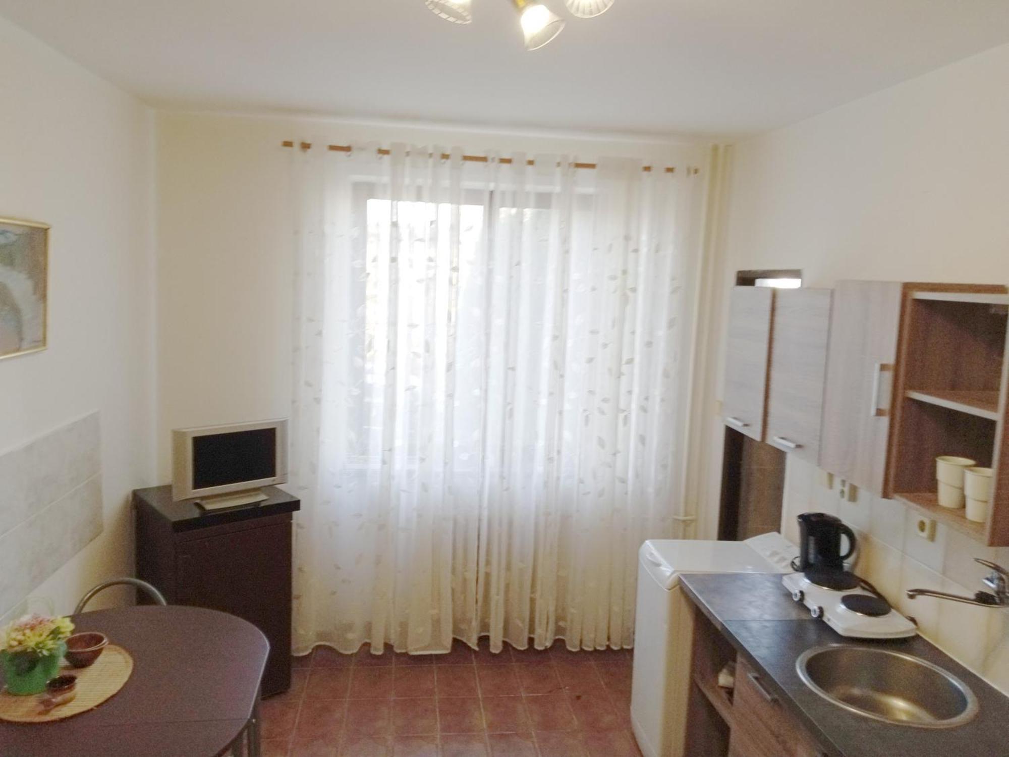Apartments Alena - كارلوفي فاري الغرفة الصورة